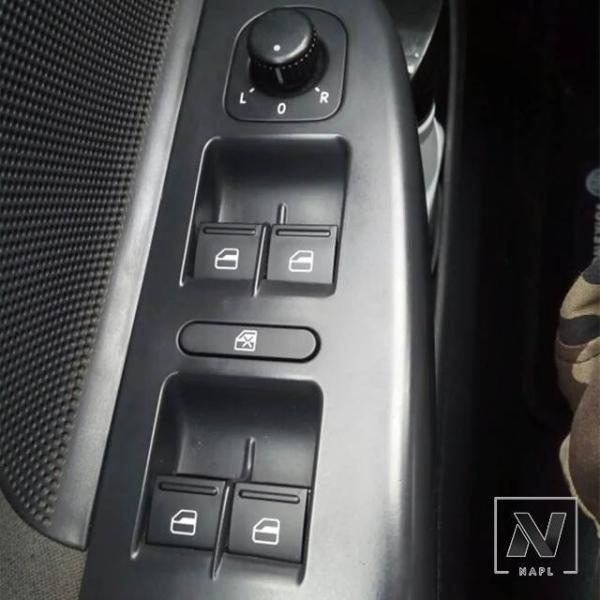 【並行輸入品】4 ボタンマスターウィンドウスイッチ VW AMAROK ゴルフ 5 6 プラスジェッ...