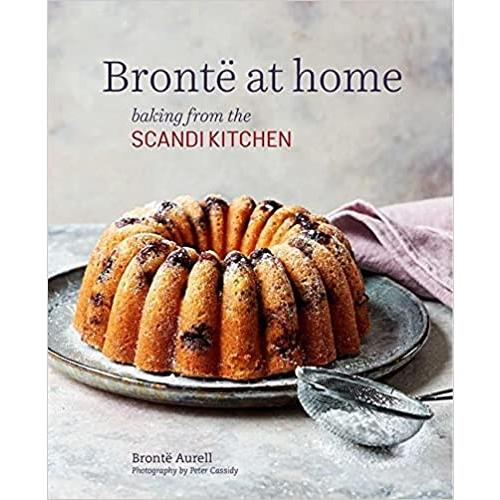 洋書 Bronte at home:Baking from the ScandiKitchen