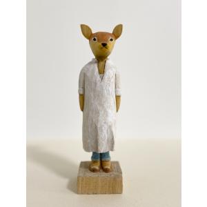 木と豆舎 木彫りの鹿ガール(白ワンピースにデニム) ならしかの休日