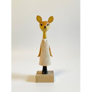 木と豆舎 木彫りの鹿ガール(白ワンピースに黒ブーツ) ならしかの休日