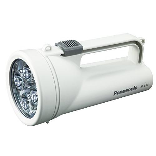 パナソニック LED懐中電灯 強力ライト 乾電池エボルタ付 F-KJWBS01-W(中古品)