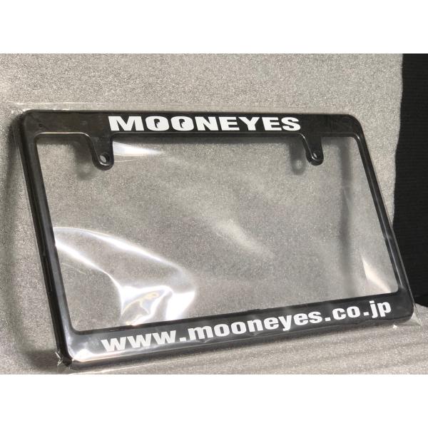 ￥送料一律￥ MOON EYES ムーン アイズ ライセンス プレート フレーム ブラック 文字 ホ...