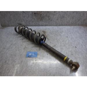 ダイハツ 純正 タント 《 LA660S 》 右リアショックアブソーバー 48530