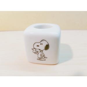 Snoopy スヌーピー 四角歯ブラシスタンド バスタイム Wh 格安激安 白 Spy 373 陶器 ハブラシスタンヂ 雑貨 グッズ ペンスタンド