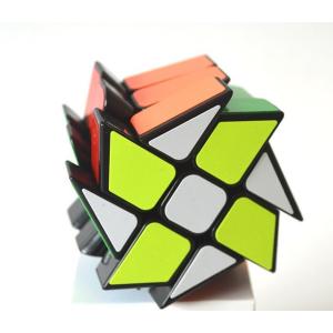 6面体？ 立体パズル 星型 手裏剣型 頭の体操 異型のパズル