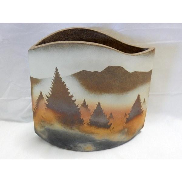 北田耕治「カラマツ紋扁壷」　信州の自然をダイナミックに表現