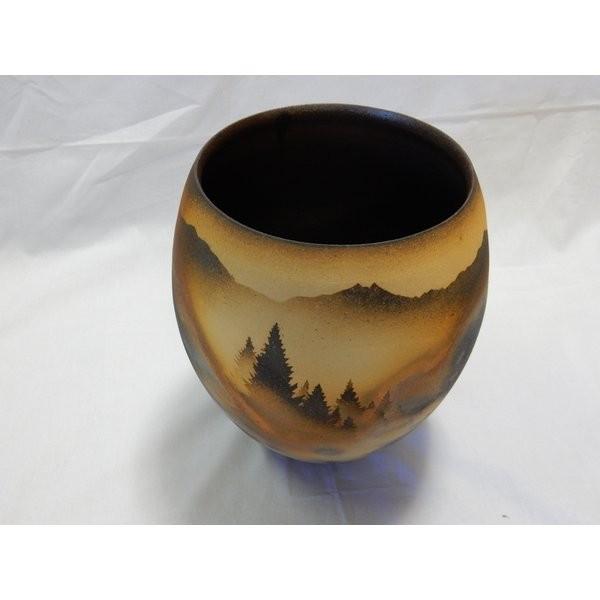 北田耕治「カラマツ紋花器」　信州の自然をダイナミックに表現　