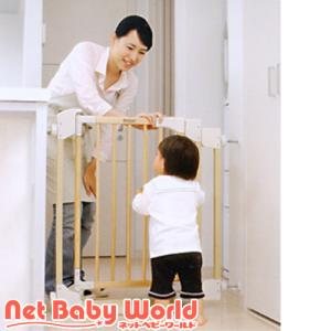 木のオートロックゲート ( 1個 )/ リッチェル ( ベビーゲート セーフティグッズ )
