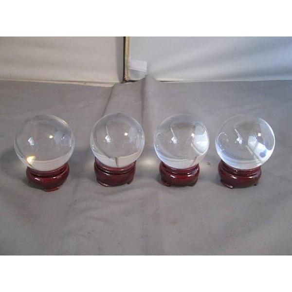 ５ｃｍ水晶玉木製台付４個セット