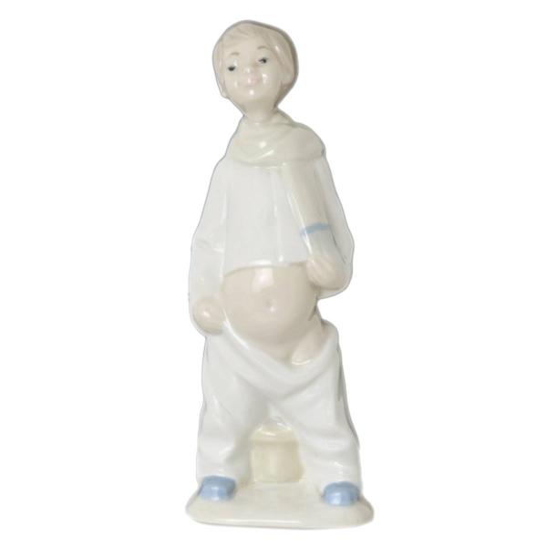 トイレで立ってる男の子 陶器人形 置物 フィギュリン 全高約21cm蚊横約8×縦5.7(cm) NT...