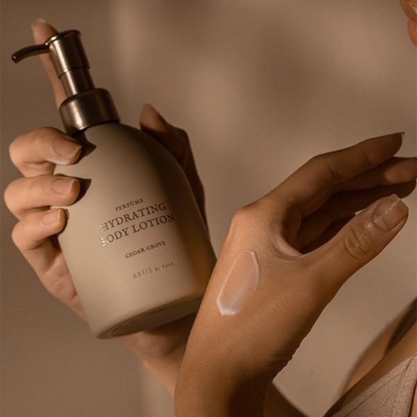 アーティス ディ ヴォーチェ ハイドレーティング ボディローション 300g ボディケア ミルク 乳...