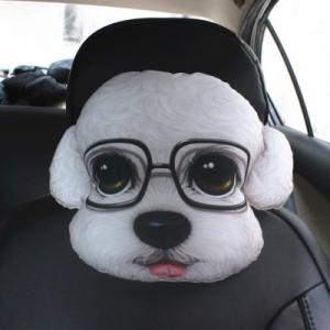 ネッククッション リアル メガネをかけた犬の顔 プリント ダイカット (トイプードル)