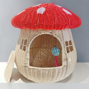 【並行輸入品】 Banana Pet Bed for Cats and Small Dogs, Cute Indoor Cat Bed (Bei