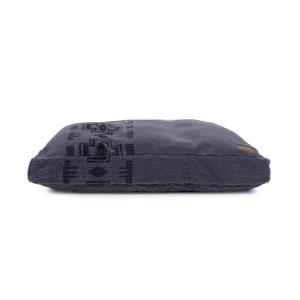 【並行輸入品】 ペット用ベッド下ブロッカー 黒いジップタイ付き ベッド下ブロッカー ベッド下のバリア用 犬 猫 ペット 子犬 おもちゃ 家具 ベッ