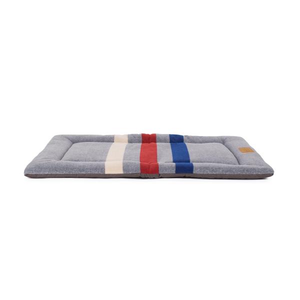 【並行輸入品】 HOMBYS Chew Proof Dog Bed, 29"x18" Indestr...