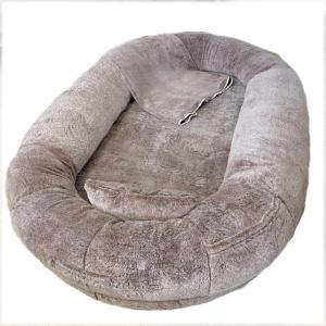 【並行輸入品】 Flat Dog Bed with Pillow,Calming Dog Bed Washable, Anti Anxiety