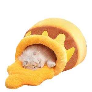 【並行輸入品】 Carolina Pet Green Solid Shebang Indoor/Outdoor Bed S