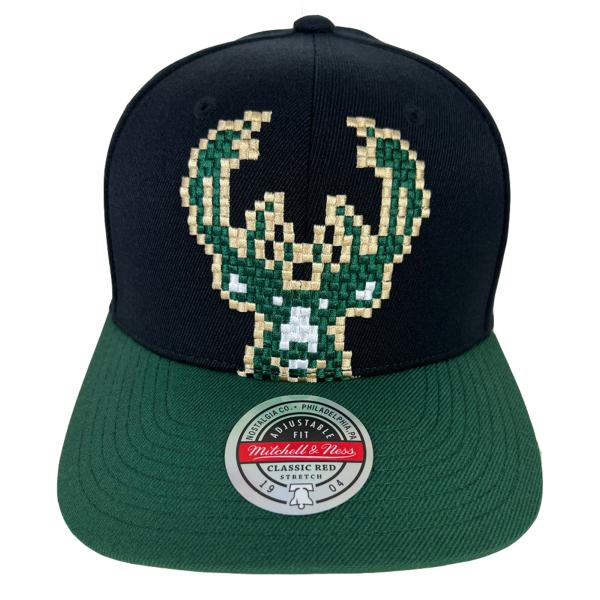 Mitchell&amp;Ness 8Bit XL Classic Red MIL BUCKS STRETC...