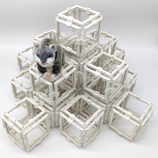 ハムスターピラミッド 6cm 3段 遊び場 運動 ストレス発散 おもちゃ 透明 クリア 小動物 ペッ...