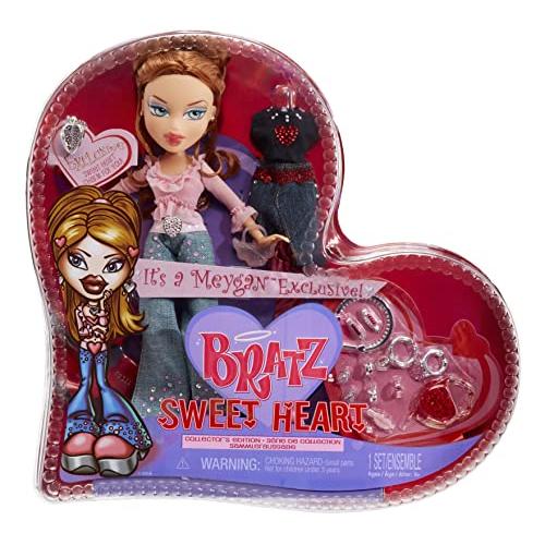 Bratz Collector&apos;s Edition 2つのコーディネートとアクセサリーがセットになっ...