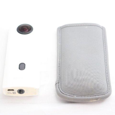 リコー シータ SC2 ホワイト 360°カメラ 4K 光学ズームビデオ 手ブレ補正付き ホワイト