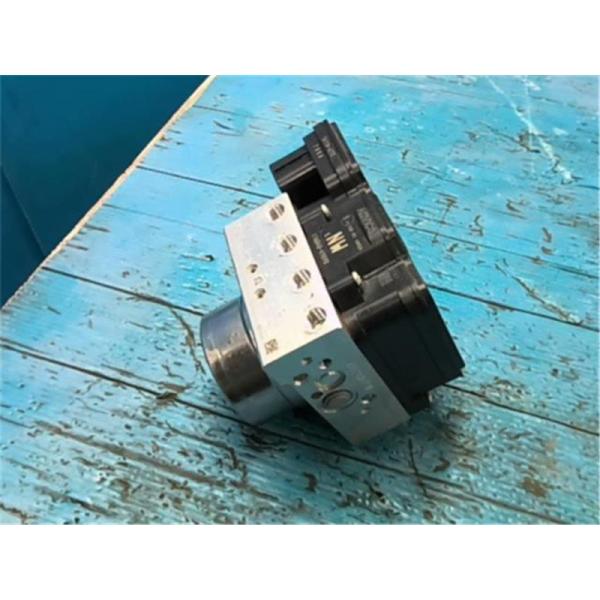 スズキ 純正 キャリー 《 DA16T 》 ＡＢＳブレーキアクチュエーター P70700-24005...