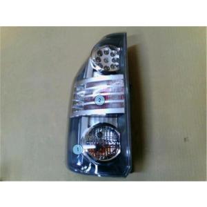 ヴォクシー DBA-ZRR70G 右テールランプ 070 81551-28441 : YRC