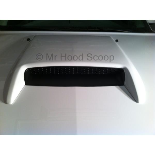【並行輸入品】 Xtreme Autosport Unpainted Front Hood Scoo...