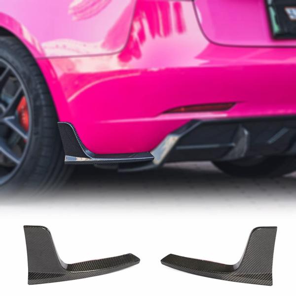【並行輸入品】カーボンファイバー リアディフューザー スプリッター Tesla Model 3 セダ...