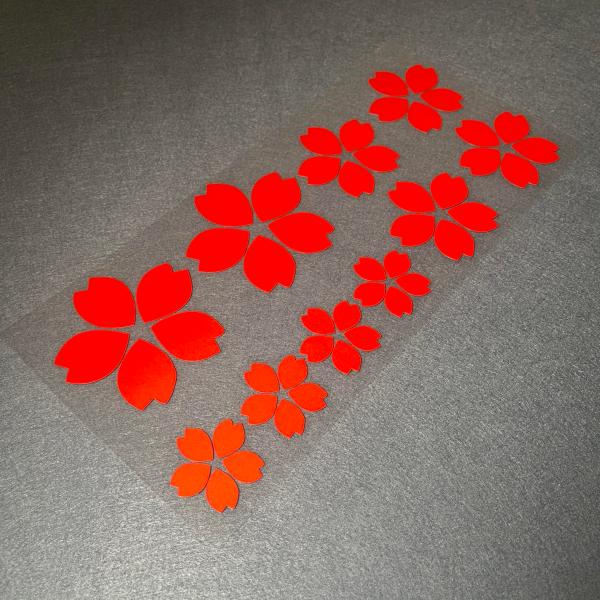 【並行輸入品】クリエイティブファッションフラワー桜の花びらの葉モーターバイクステッカー自動車ボディカ...