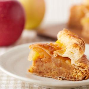 りんごたっぷりアップルパイ　直径15cm　冷凍　パイ　アップルパイ　お祝い　パーティー　ケーキ