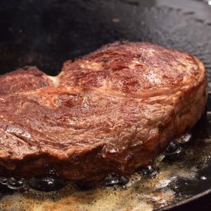 豪快な極厚1ポンド ステーキ肉 キューブロール...の詳細画像2