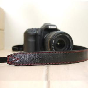 CIESTA シエスタLeather Camera Neck Strap 本革 カメラネックストラップ CSS-L30 Black/Red(ブラック/レッドステッチ) レザー カメラストラップ｜nineselect