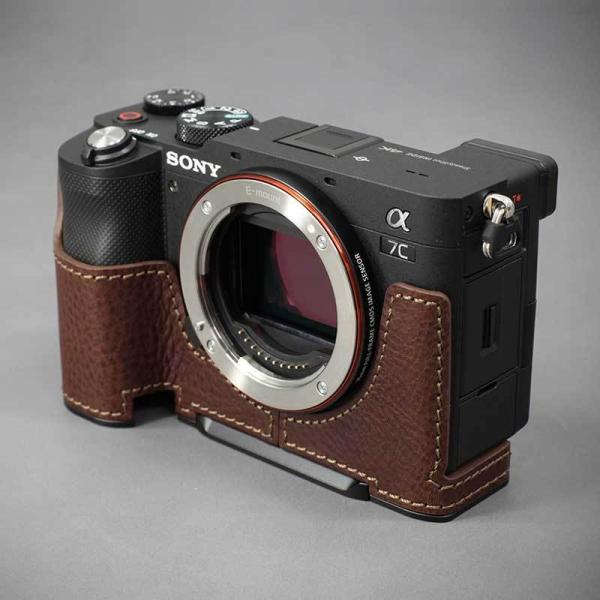 LIM&apos;S SONY α7C 専用 イタリアンレザー カメラケース Brown メタルプレート 本革...