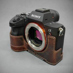 最終入荷 LIM'S SONY α7RIII α7III 用 イタリアンレザー カメラケース Brown メタルプレート 本革 おしゃれ 高級 高品質 SY-A7R3DBR リムズ 日本正規販売店