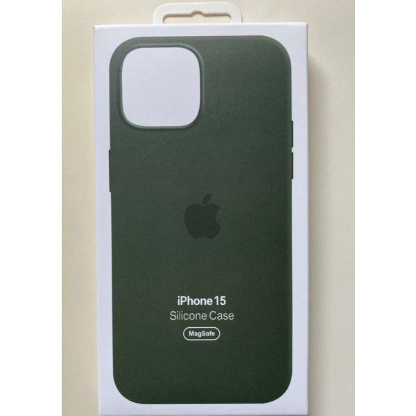 新品  iPhone 15 シリコーンケース  サイプレス