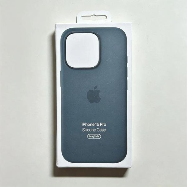 MagSafe対応 iPhone 16 Pro シリコンケース・レイクグリーン 新品