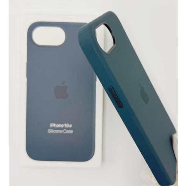 新品 iPhone16E シリコンケース レイクグリーン