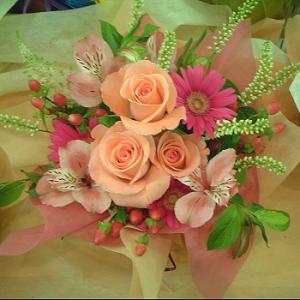 誕生日、誕生日　花フラワー アレンジメント　おまかせ！！ピンク系　父の日　開店祝い　人気ランキング
