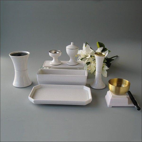 創価学会仏具　プラスチック　ビクトリー　ホワイト色