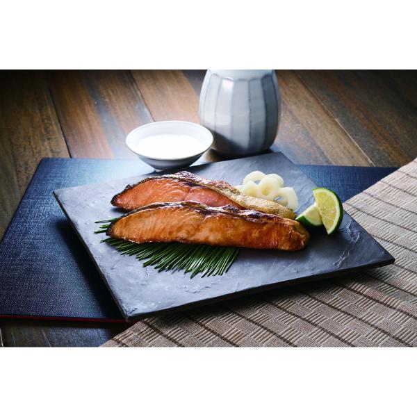 三協水産 北海道日高沖　船上活〆桜鱒切身と秋鮭切身【沖縄県・離島 配送不可】