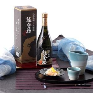 日本酒 日本酒 純米吟醸酒 硬水仕込みのしっかりとした味わい 能登路 純吟三年古酒 ７２０ml 久世酒造店 石川県 純米吟醸古酒 送料無料 ポイント消化｜nipponselect