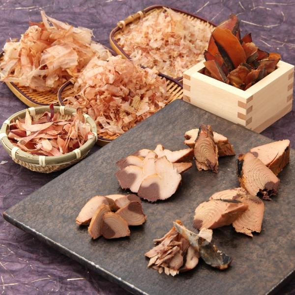 土佐の鰹節ぎゅぎゅっとセット〔焼かつお、味付鰹生節、鰹生節、ソーダかつお、枯本節削、かつお新節削〕 ...