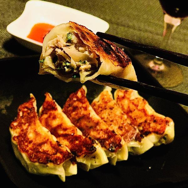 山水樓 東京餃子 9個入 5袋 セット 冷凍 餃子 山水樓餃子 惣菜 点心 ぎょうざ 中華 国産 ギ...