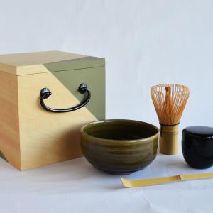 茶道具 香合 竹張り 三日月 秋草 鵬雲斎好写し 道場宗廣作 鵬