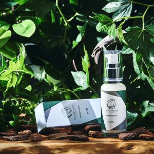 &GINO（アンドジーノ） プレミアムフェイスエッセンス アクアモイス