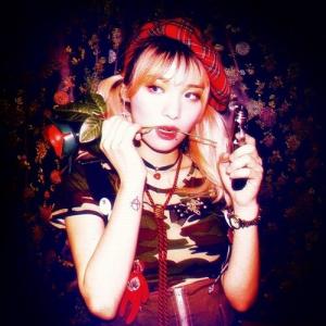 （中古良品：現品限り：レア）韓国版 CD『Jvcki Wai - 正規アルバム Enchanted Propaganda』