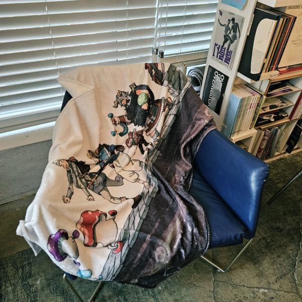 韓国 コミック グッズ『ダンジョン飯 イラスト マイクロファイバー ブランケット（2種類から一つ選択...