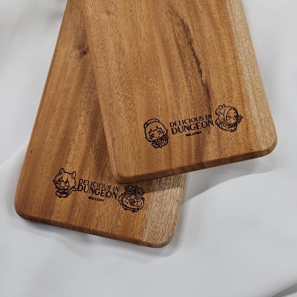韓国 コミック グッズ『ダンジョン飯 木製 まな板（2種類から一つ選択）』公式グッズ