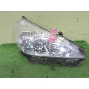 中古 プリウスα DAA-ZVW40W 右ヘッドランプASSY 2ZR-FXE  070 47-42 81145-47590｜no7-way